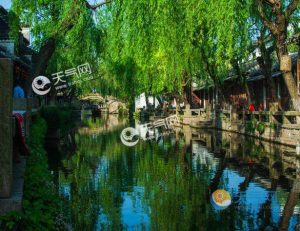 四月份旅游地最佳城市-