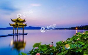 8月旅游最适合的城市-
