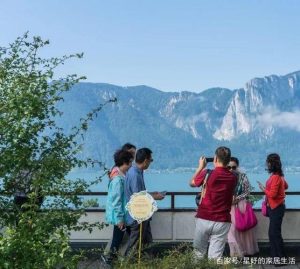 78月份适合去哪里旅游带父母-